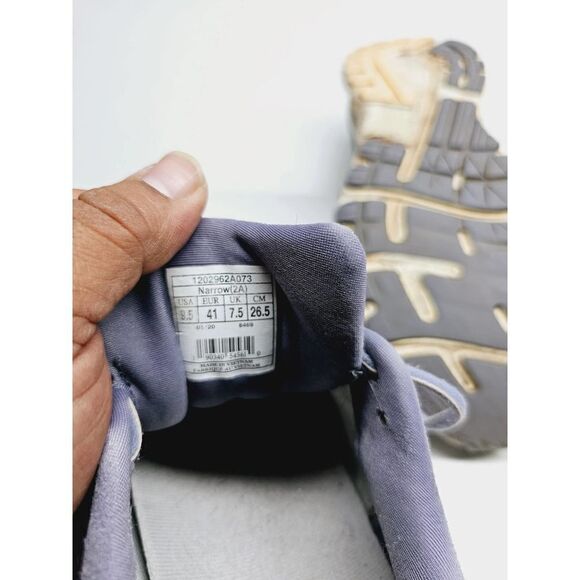 Brooks Running Shoe Women 9.5 - Picture 6 of 11